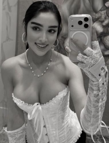 Elif İstanbul escort